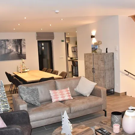 בית נופש Rochehaut, Les Semoiselles, Charlotte בוילון